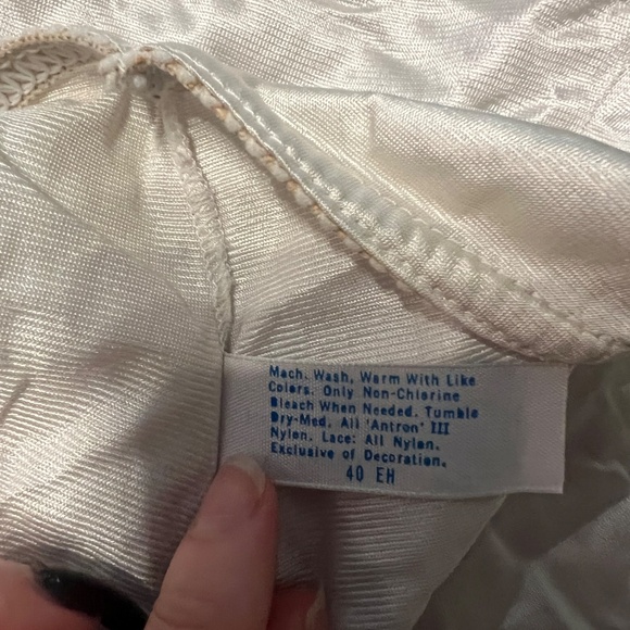 Cottagecore white slip mini skirt - Picture 6 of 6